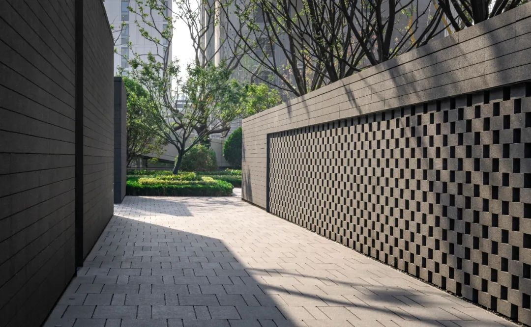 1734515110228846.jpg 1734515062388.jpg